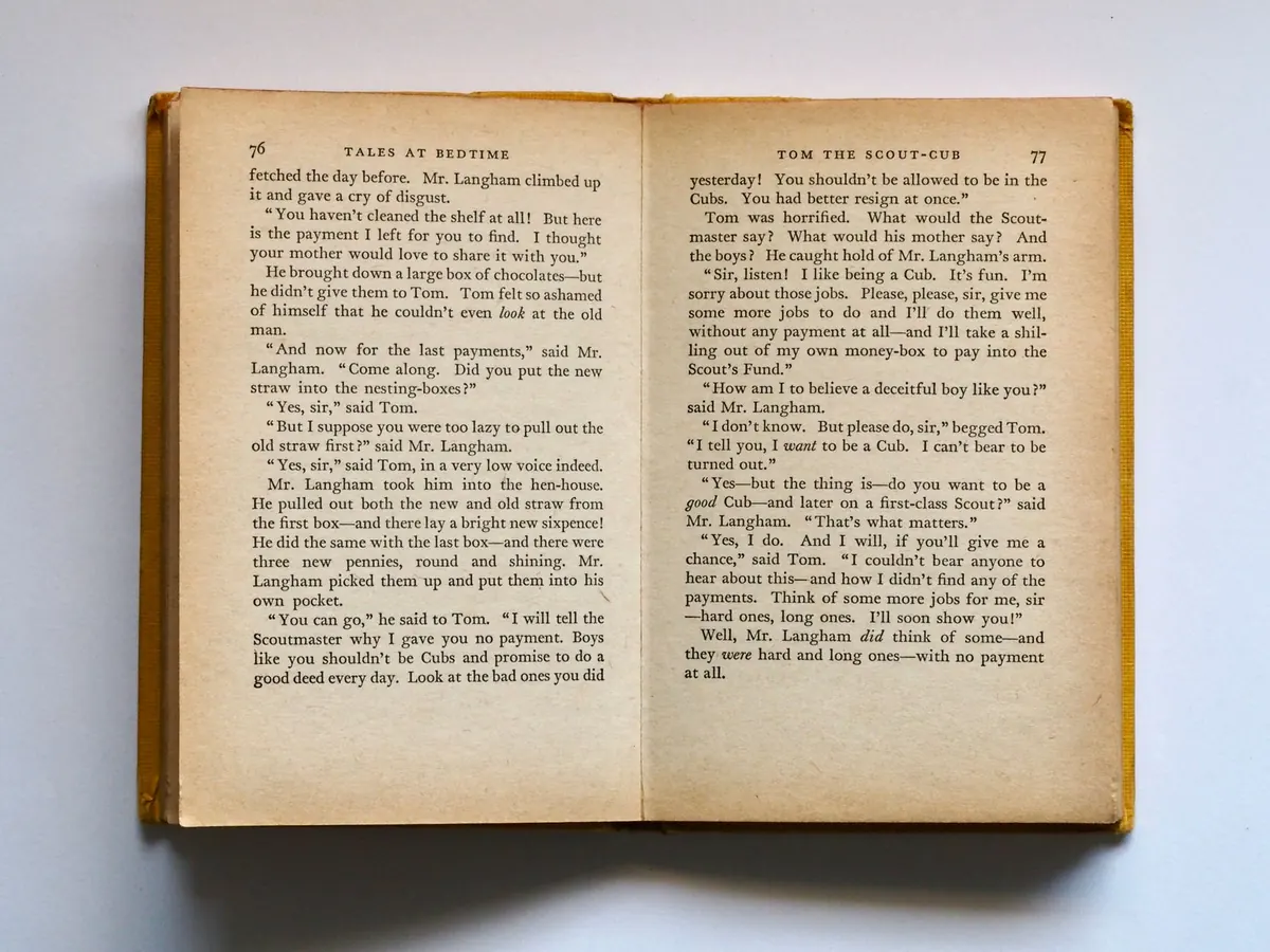 How to Hook Readers in Chapter One: A Checklist for Novelists