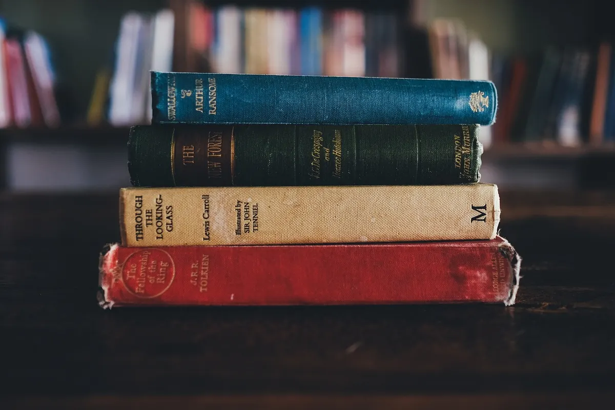 Poetry Pamphlet or Full Collection? Choosing the Right Format